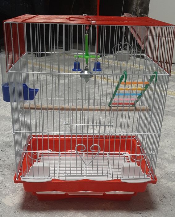 Клетка для попугая-ев новая.