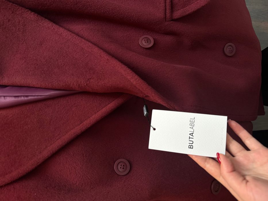 Новое пальто премиального силуэта