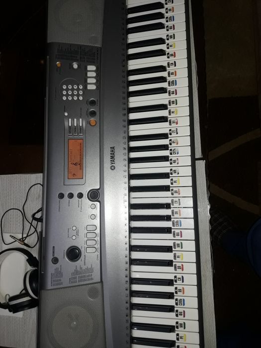 Ямаха синтезатор