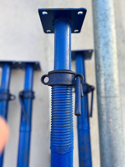 Телескопическая стойка 
от 2,25м до 4м

• Изготовлены из к