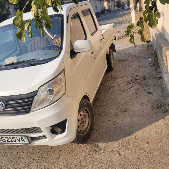 Changan dubil kabina sotiladi