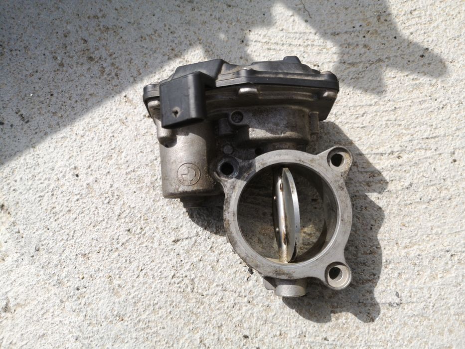 Clapeta accelerație 2.0 diesel bmw e90 e91 e92 e93 e84 e87 e81 e88 e82