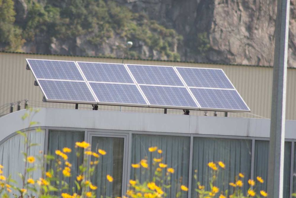 Quyosh panellari o'rnatish установка cолнечных панелей cолнечные панел