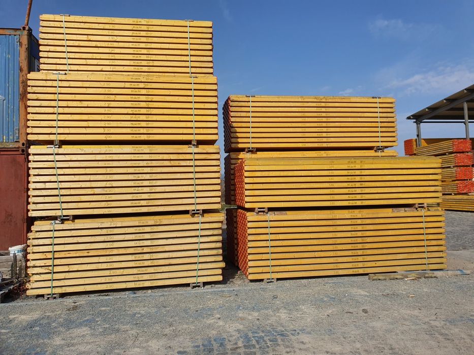 H20 трегери ,хоризонтални подпорни греди на склад