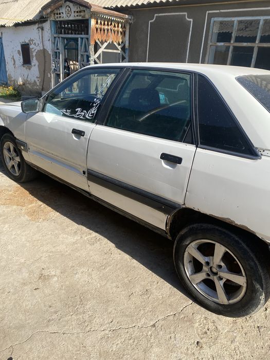 Audi 100 сатылады