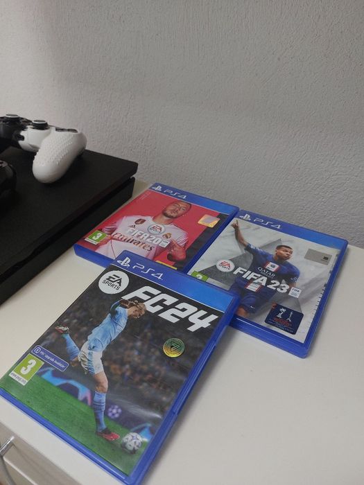 PlayStation 4 Slim Black 1TB