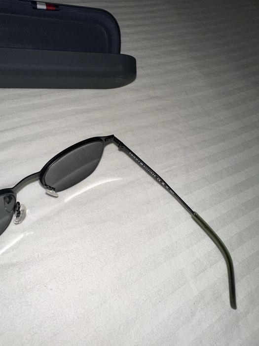 Слънчеви очила Tommy Hilfiger