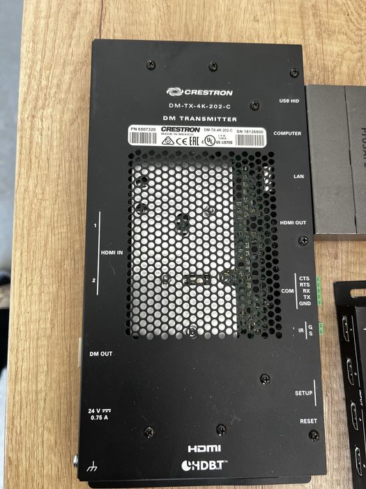 Crestron dm computer center hdbt,hdmi