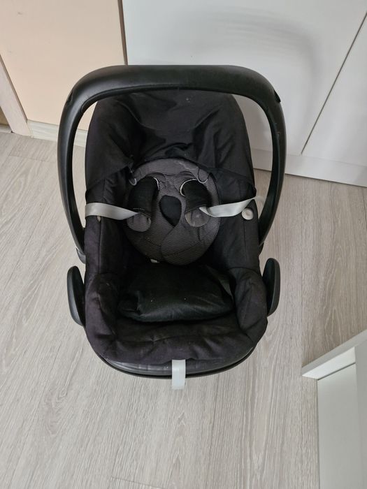 Maxi cosi запазени