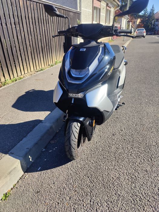 Zeeho ae8s+ an 2024 , 3800 km stare noua