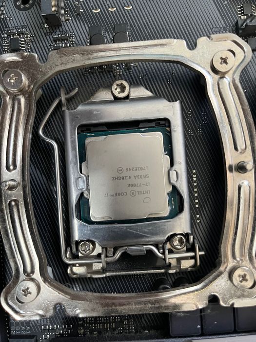 Процессор intel Core i7 7700k + материнская плата Asus