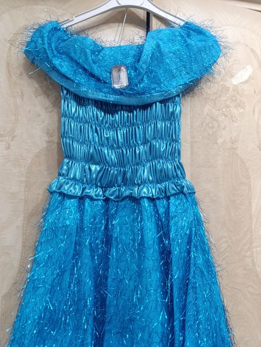 Нарядное платье для девочки.