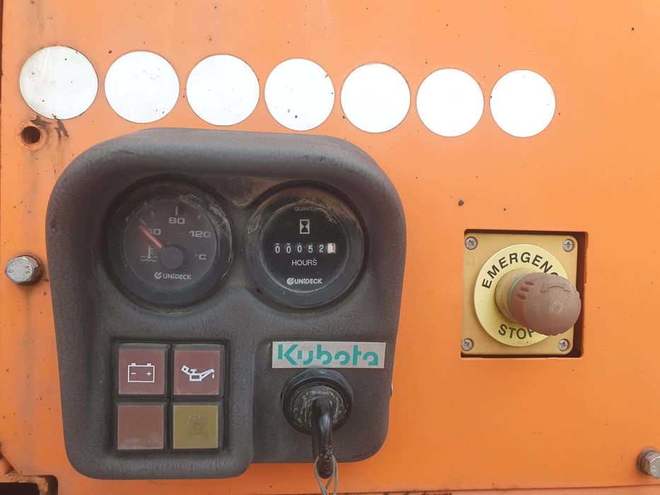 Strassmayr AC 9000 E Termo-Container, pentru asfalt finisor, emulsie