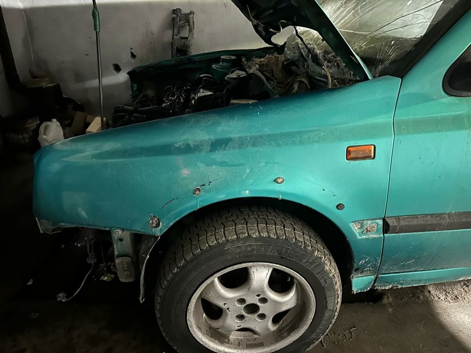 Продам кузовоные части  от гольф 3