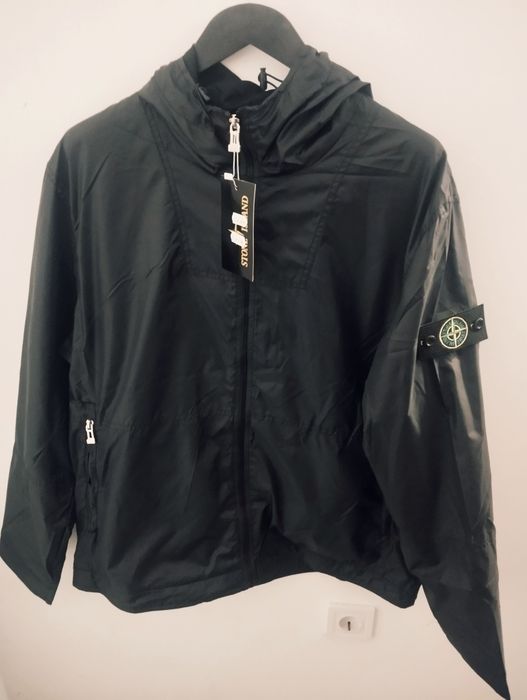 Stone Island  Суичъри,ветровки,екипи!