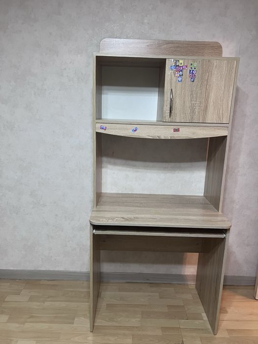 Стол для детской
