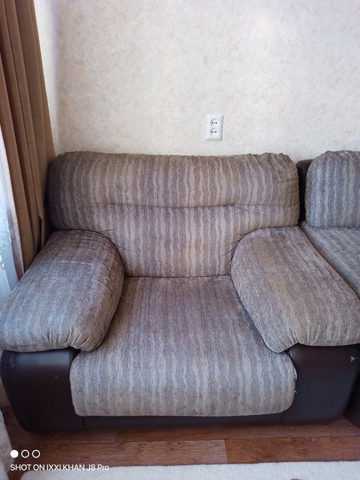 Отдам за спасибо диван и кресла