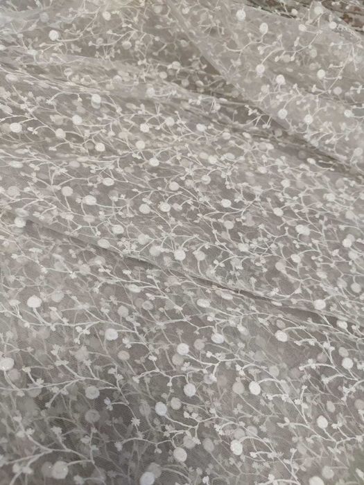 Тюлевая занавеска