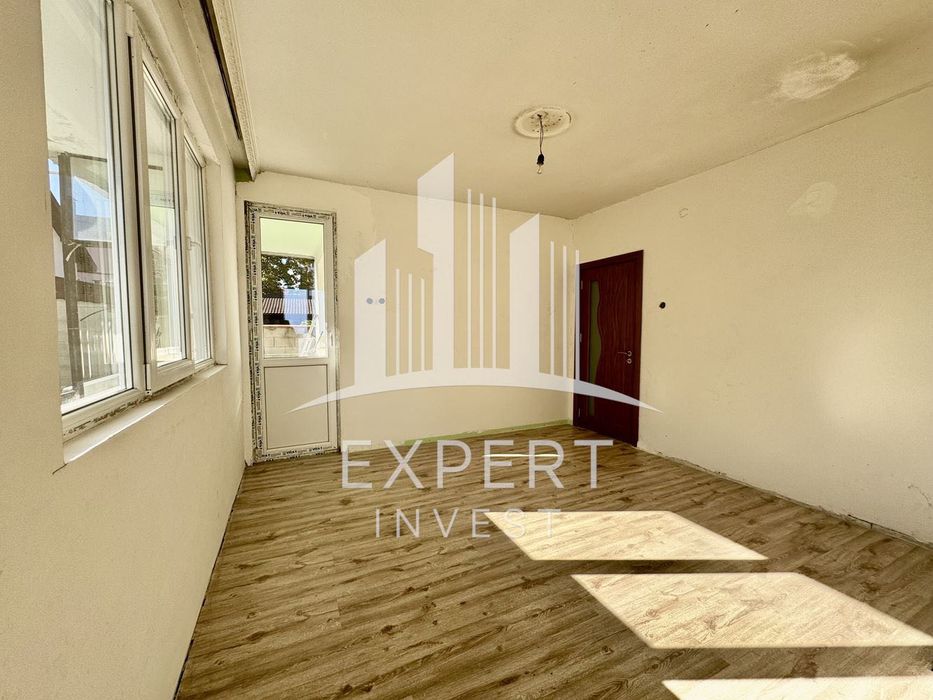 Продава се Етаж от къща в Варна, Галата - 100 кв.м за 2150 €/кв.м - Снимка #4