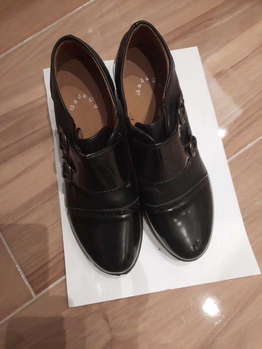 Дамски обувки,  черни , нови ,37 номер