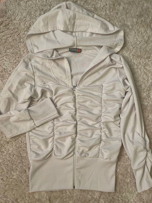 Суичър с качулка и цип