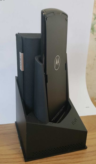 НОВ Motorola Razr 2019 • 128GB • Оригинална кутия + кожен калъф