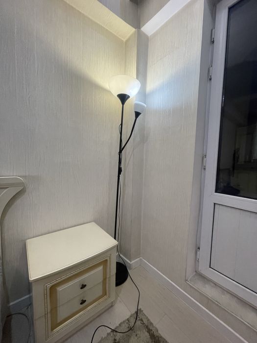 продается светильник