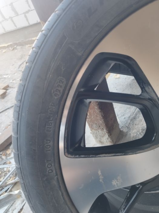 Диск 17 шины 215/50/17