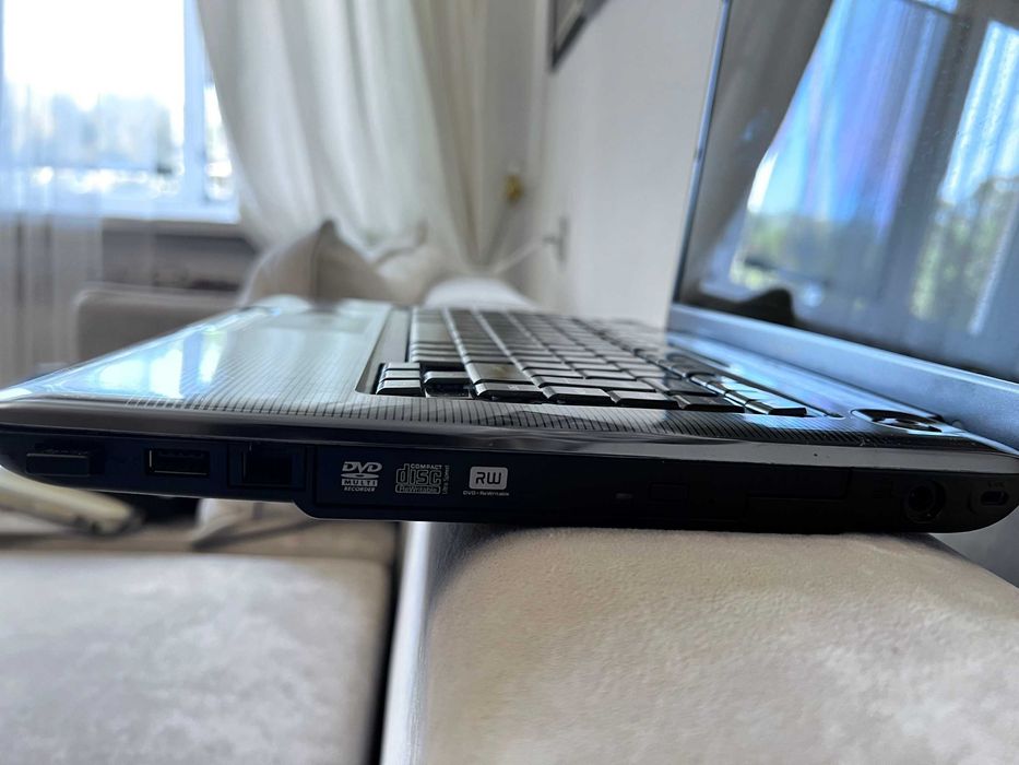 Ноутбук Toshiba SATELLITE