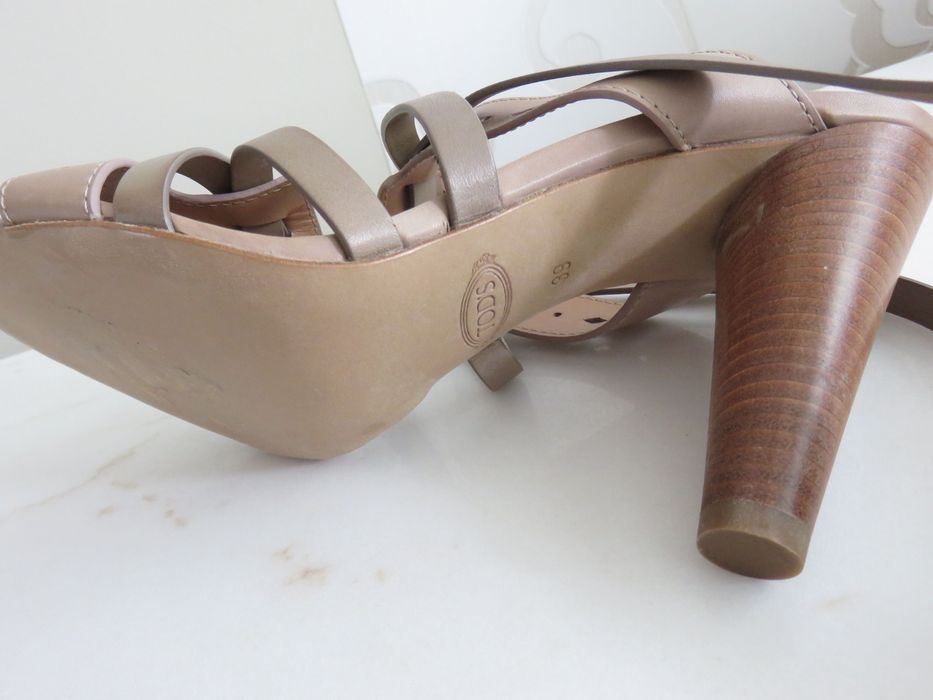 Гладиаторски сандали Tod's, 39, нови