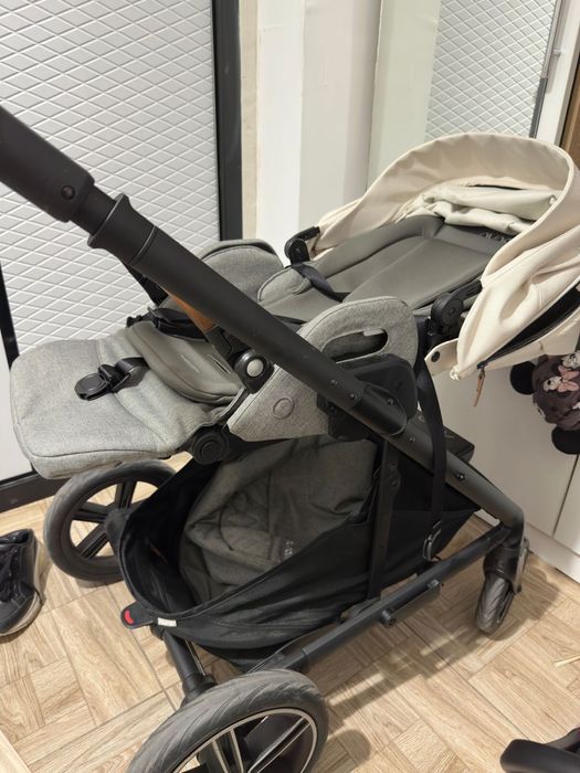 Продам коляску почти новая