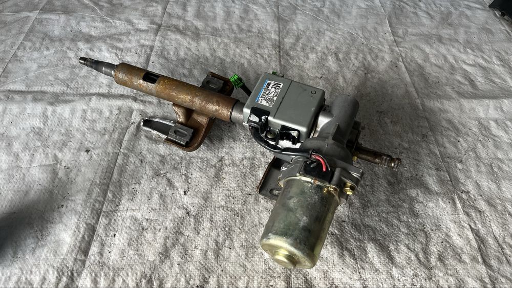 Suzuki Ignis кормилен прът