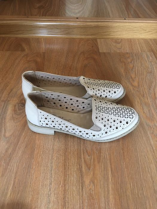 Женская обувь