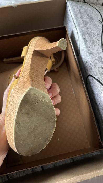 Pantofi cu toc inalt Gucci