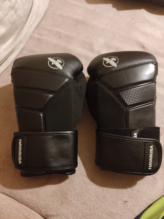 Боксови ръкавици Hayabusa T3