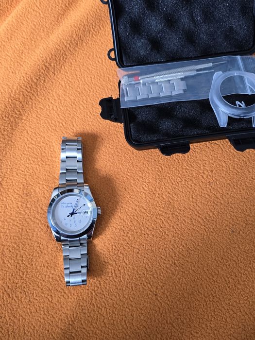 Seiko Mod “Who Cares I’m Already Late” + cutie cadou !