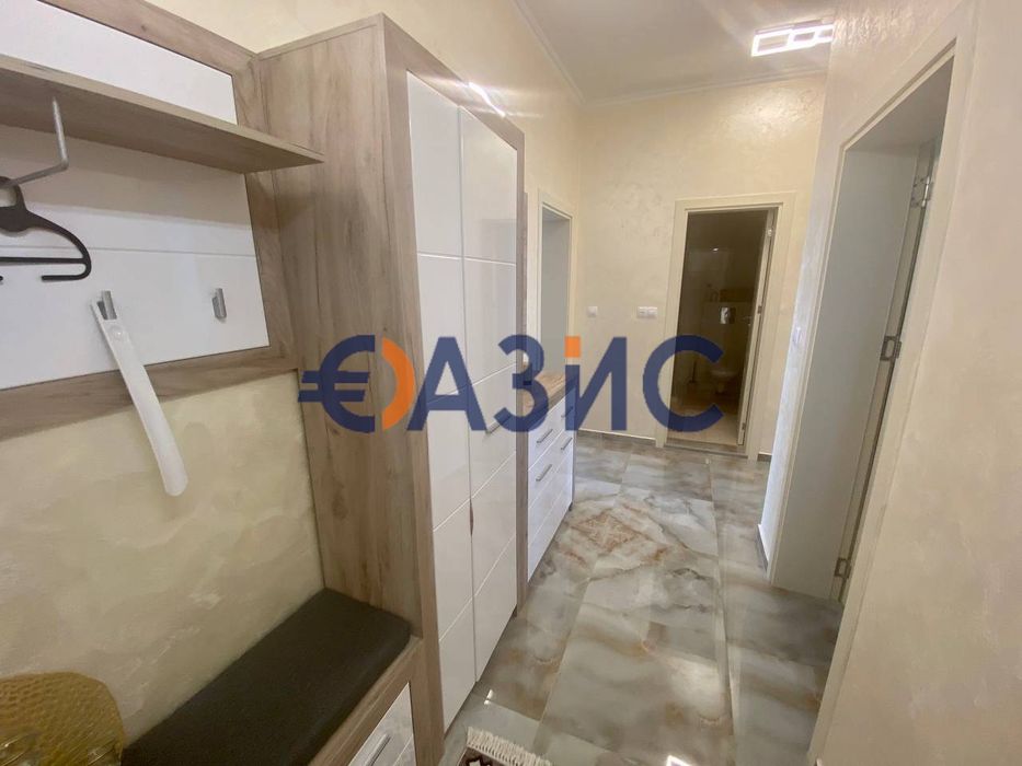 Продава се Тристаен апартамент в Несебър - 115 кв.м за 2084 €/кв.м - Снимка #9