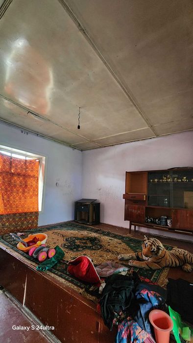 Срочно уй сотилади, Зангиота зиёратгохдан 7 км нархи 36000