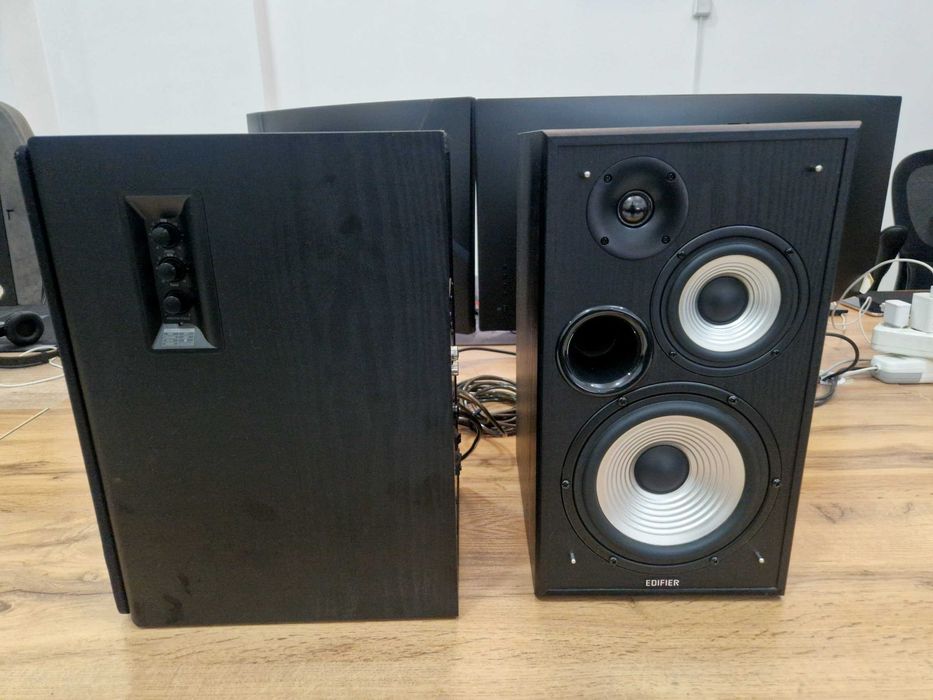 Колонки Edifier R2750DB