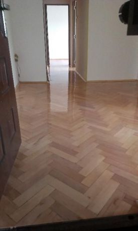 Raschetez Parchet Masiv Montaj Stratificat SPC Mineral Plinta