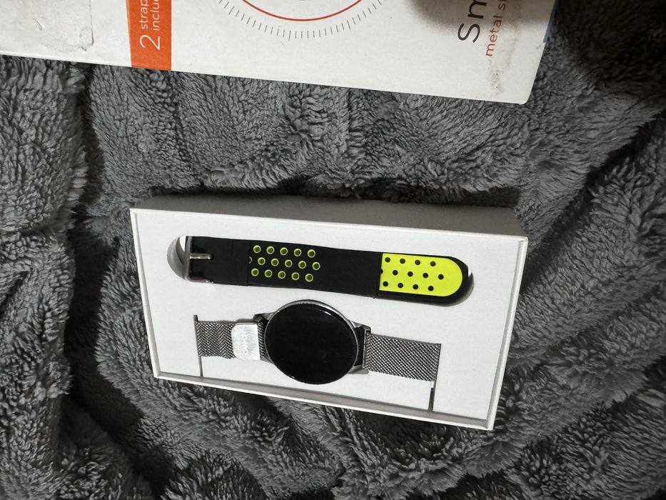 Смарт часы с доп ремешком