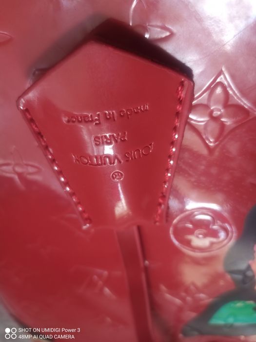 Чисто нова оригинална чанта louis vitton