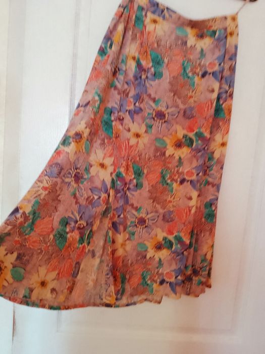 2 fuste model floral, din viscoză, măr. M-L