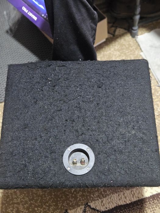 Продам  саб-ву-фер  для авто рабочий