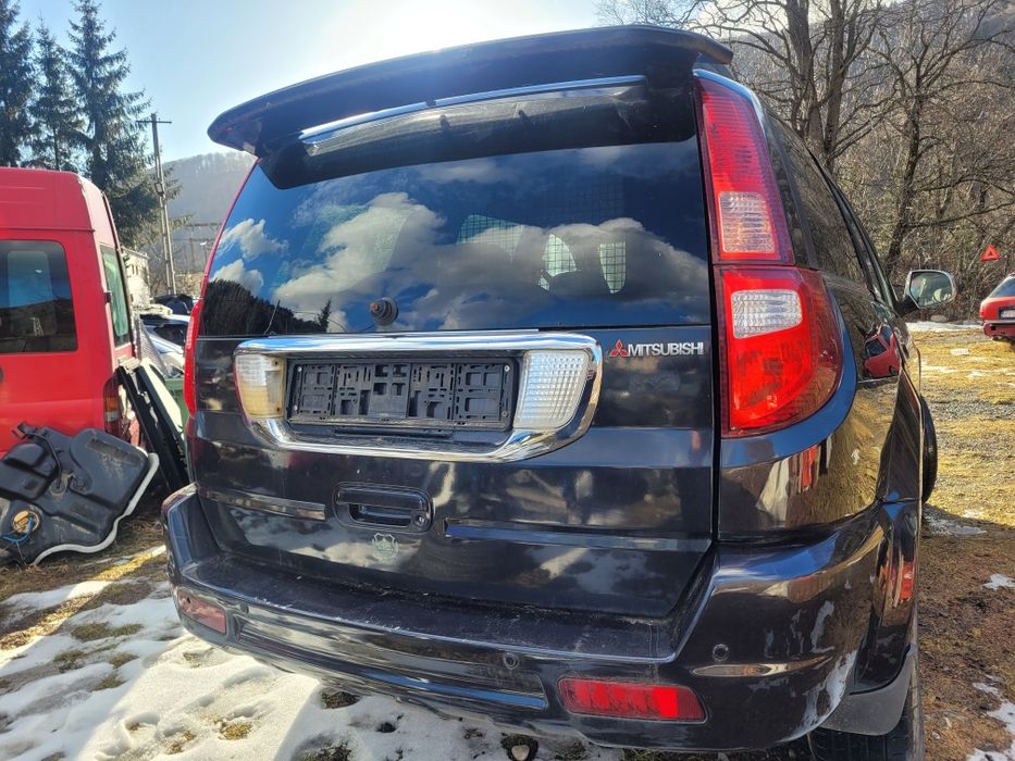 Bara, farurii, capota  Mitsubishi Hover