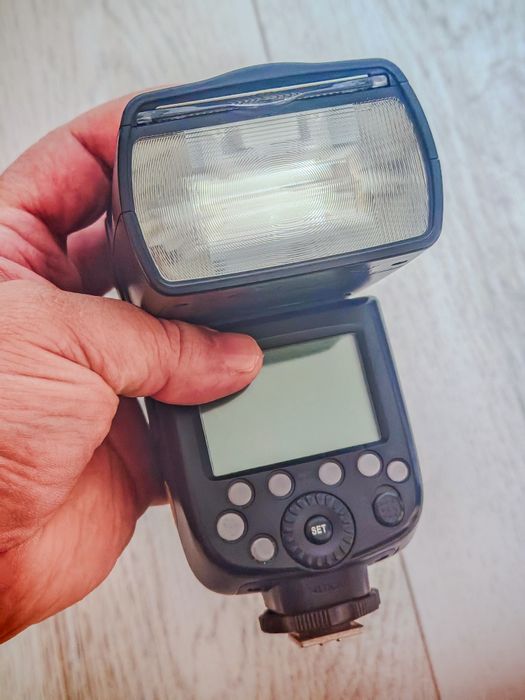 Blitz Godox TT685n+2 seturi acumulatori