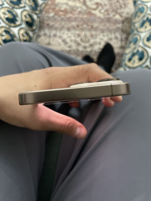 Iphone 16pro max esim 256 94%