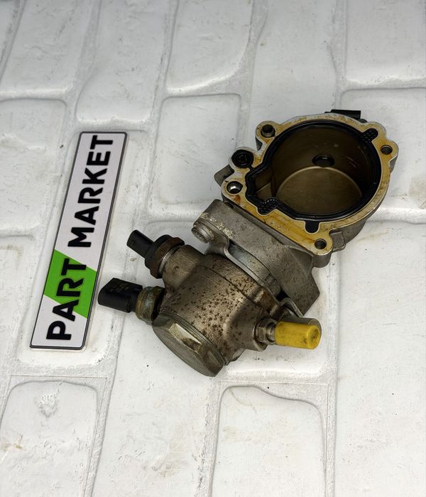 Помпа високо налягане AUDI 3.0TFSI 07L026J 06E103535A