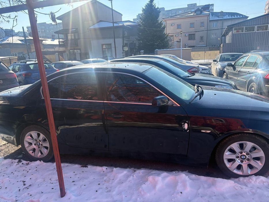 BMW E60 530i 2004