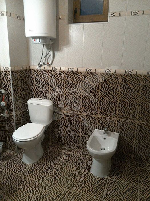 Дава се под наем Тристаен апартамент в Варна, Бриз - 150 кв.м за 1000 € - Снимка #5